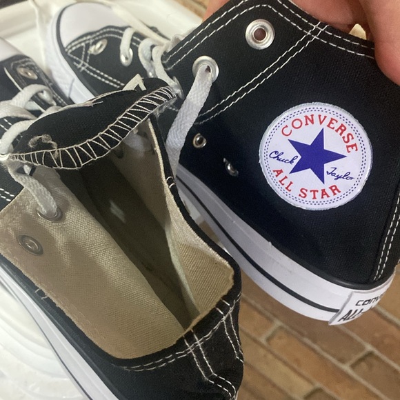 Brand new men’s converses never worn ordered the wrong size - Picture 4 of 5